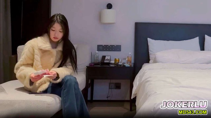  杏吧伽利略2（初三賀歲片）-今天先約了一個超模身材的大妹，兩條奪命大長腿纖細修長，小腰比A4紙還窄，妹子發現我拔套後直接要錢走人